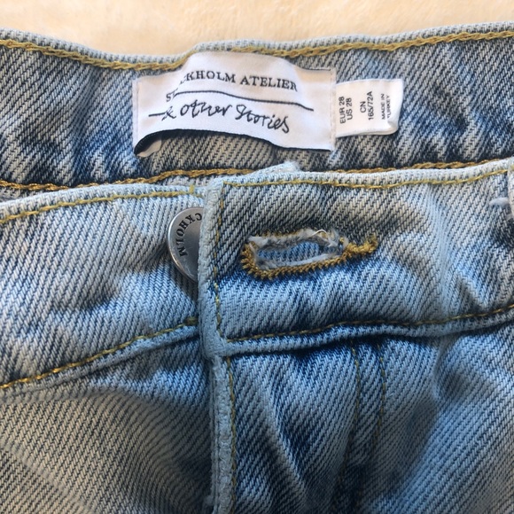 & Other Stories Cuffed Denim Shorts size 28 - Picture 2 of 4